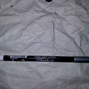 White Mac eyeliner